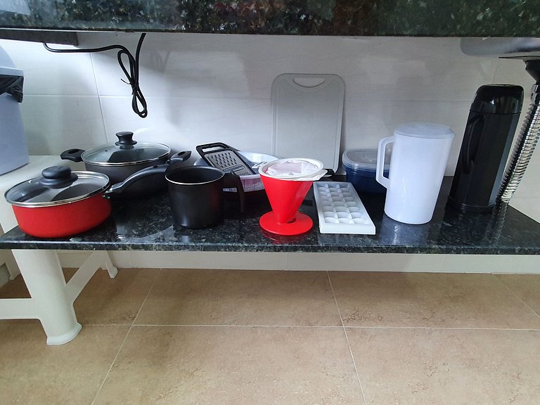 Beto Carrero com conforto! Apto com Cozinha