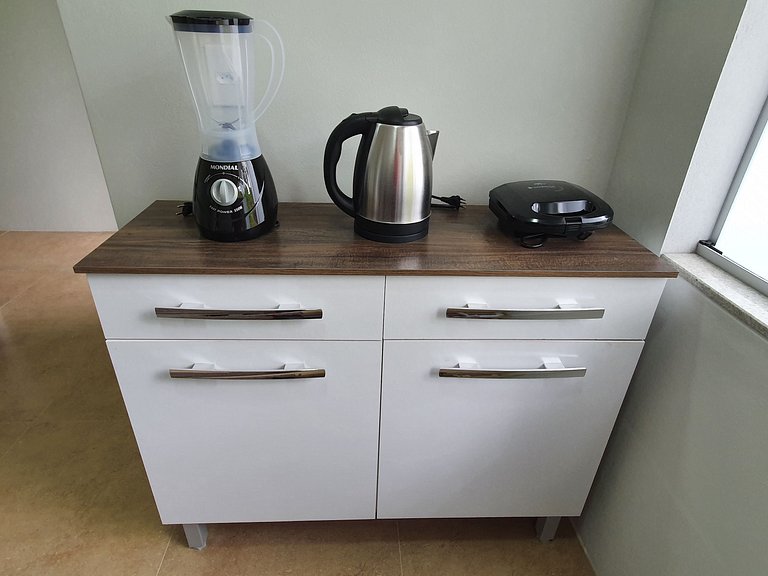 2 Quartos com Cozinha. Perto da Praia e do Parque!