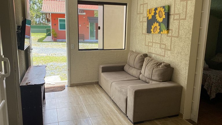 Chalé c/ Churrasqueira próximo à praia e ao Parque