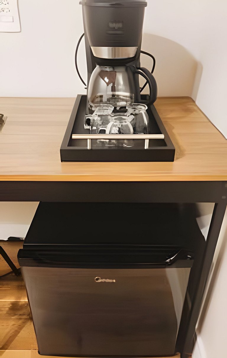 Suíte p/ 2 Adultos com Ar e Workspace